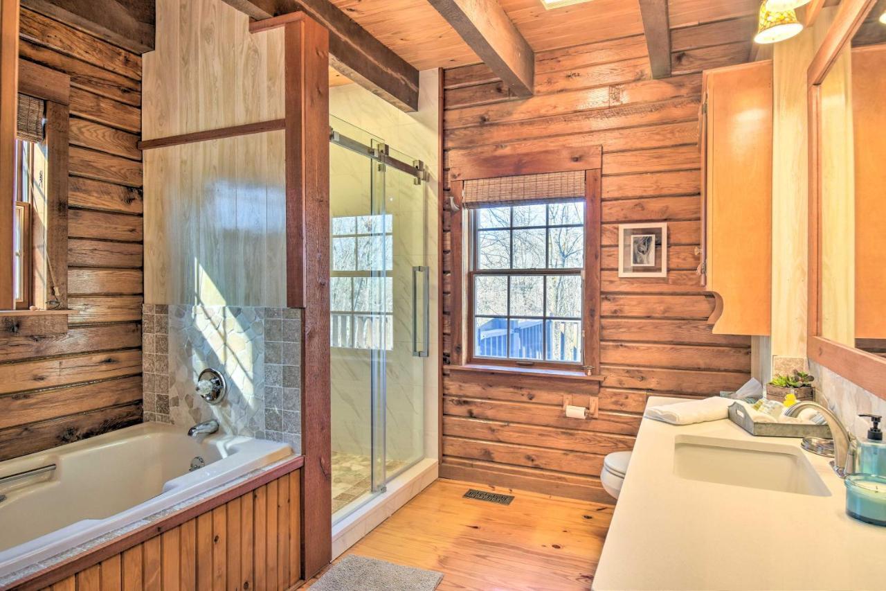 Luxury Pearcy Cabin With 5 Private Acres And Hot Tub! Eksteriør bilde