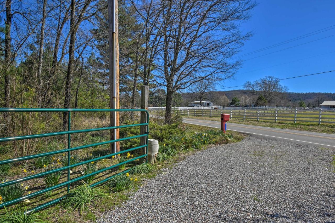 Luxury Pearcy Cabin With 5 Private Acres And Hot Tub! Eksteriør bilde
