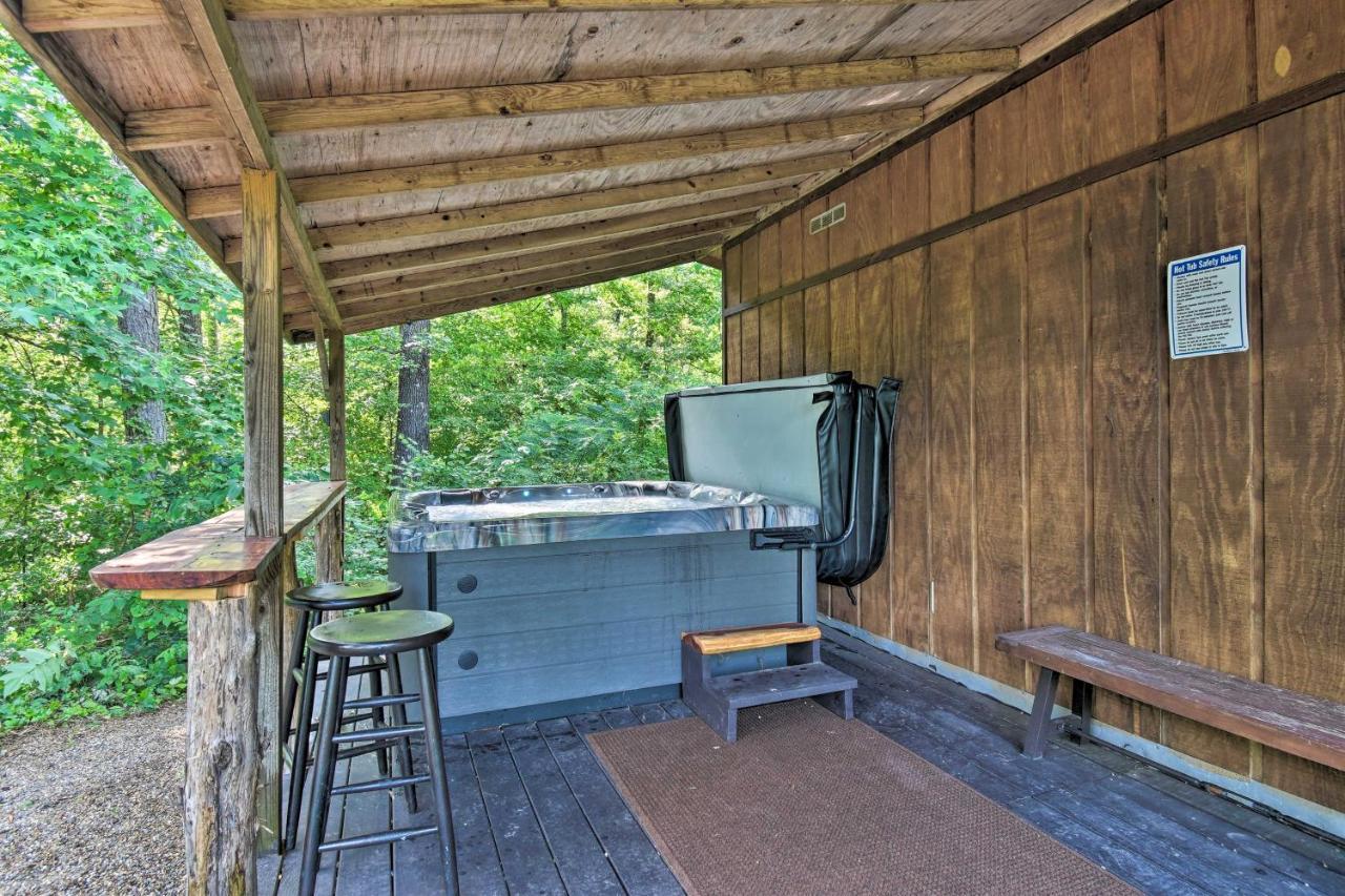 Luxury Pearcy Cabin With 5 Private Acres And Hot Tub! Eksteriør bilde